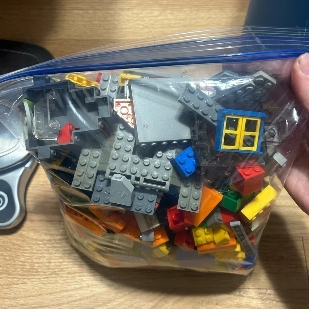 Lego 2 lb Random Building Blocks Lot Miscellaneous Bundle Window